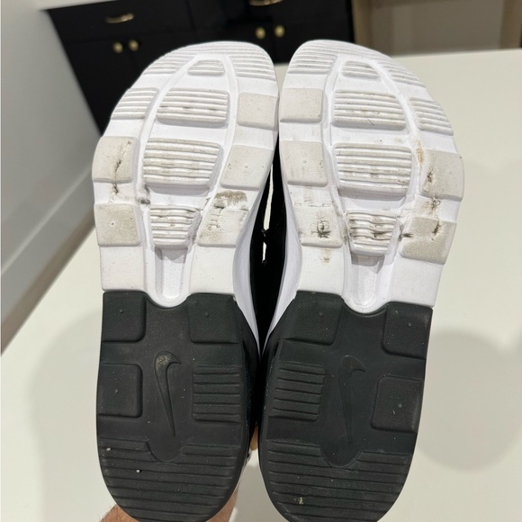 Nike Air men's shoe 9.5 - Picture 3 of 5